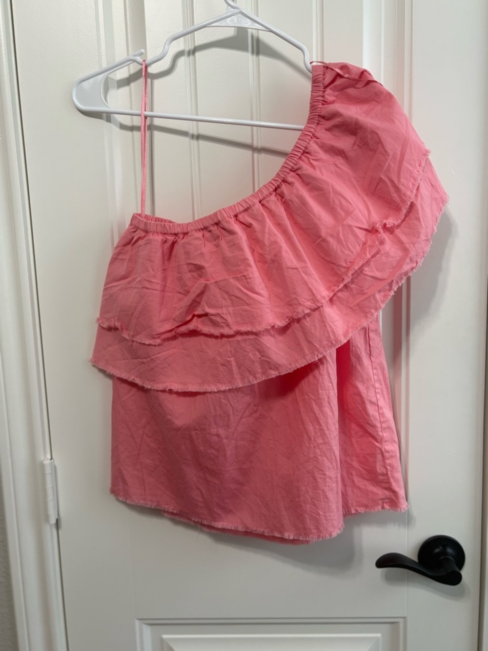 crown & ivy Coral One-Shoulder Ruffle Camisole - Picture 3 of 5